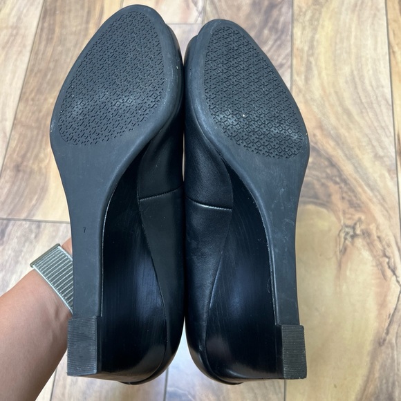 Tory Burch Claire 65mm Calf Leather Open Toe Wedges Size 7 - Picture 5 of 8
